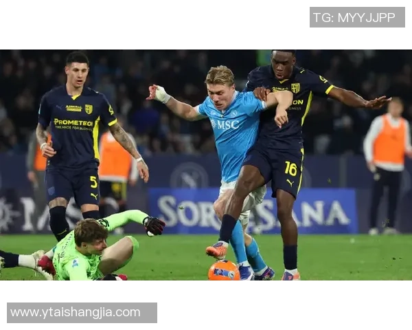 德甲焦点战那不勒斯小胜本菲卡争议判罚引发全场热议