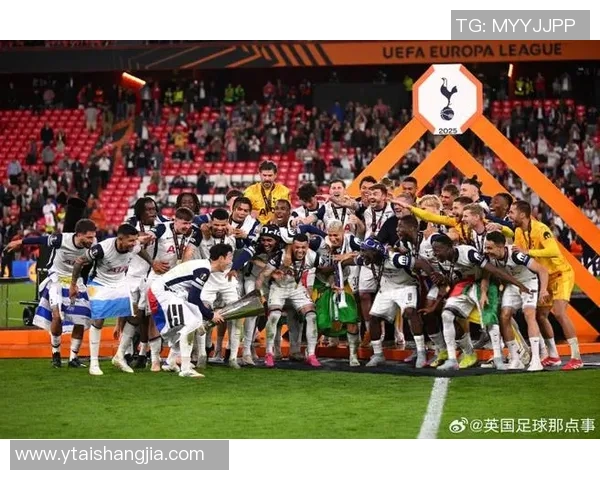 欧联杯冷门那不勒斯逆袭曼联全场沸腾历史瞬间震撼人心